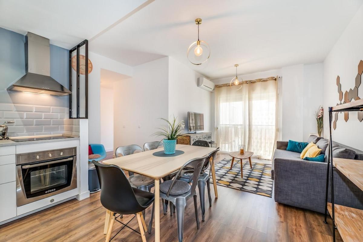C29 - Trendy Central Apartment With Small Parking And Terrace มาลากา ภายนอก รูปภาพ